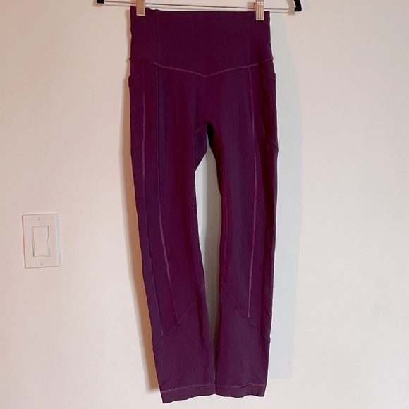 SOLD -LULULEMON  all the right places 25’ leggings - Picture 1 of 5